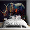 Image d’un lit king-size avec papier peint Rhinocéros Low Poly pour décor mural rhinocéros