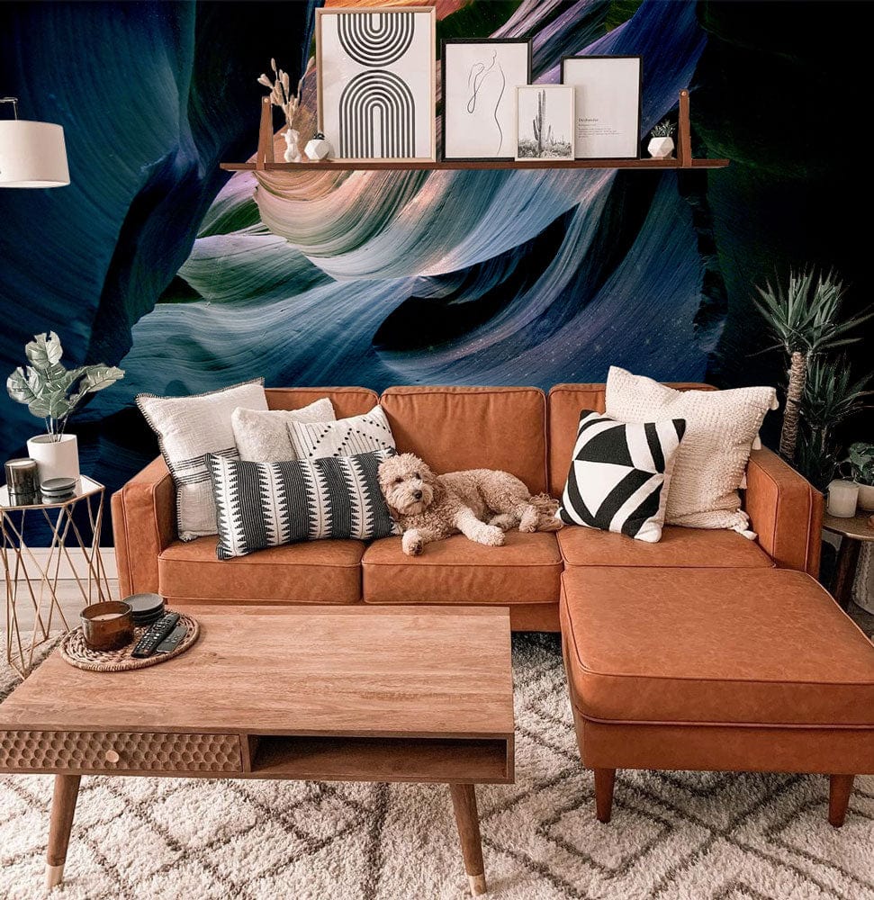 Canapé sectionnel en cuir tan avec chaise longue, idéal pour décoration murale peint surface rocheuse