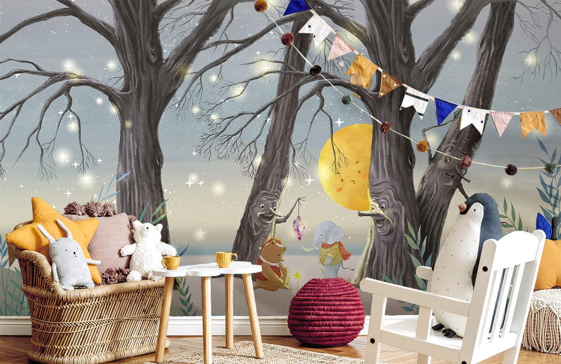 Image d’une chambre d’enfant forêt féerique nocturne avec meubles et peluches, papier peint forêt féerique
