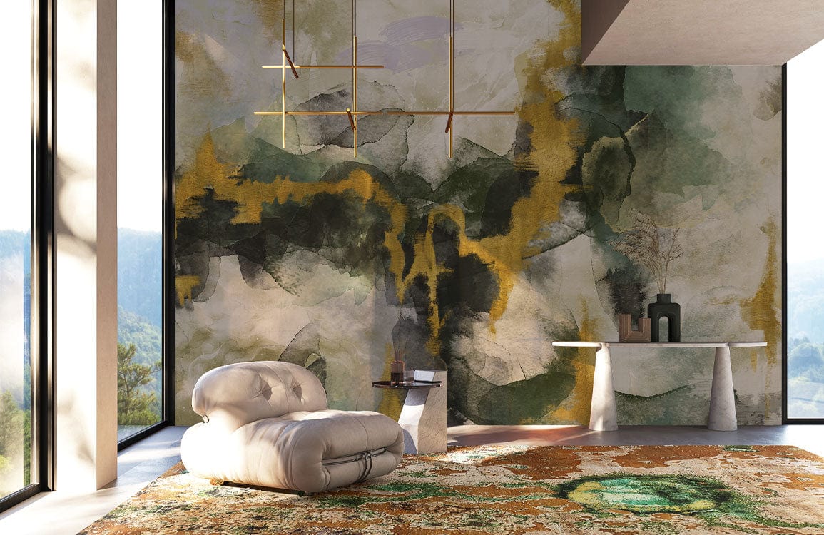 Chaise d’appoint confortable en tissu clair avec peinture murale aquarelle abstraite