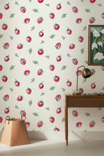 Peint mural aquarelle Fraises éclatantes et chaise bois moderniste - Vignette | Mr Papier Peint
