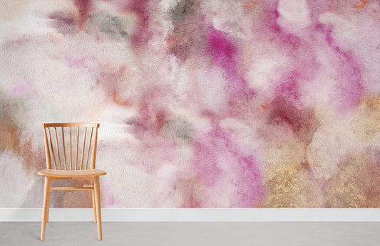 Chaise en bois clair avec dossier à lattes, idéal pour peinture murale aquarelle rose dégradé
