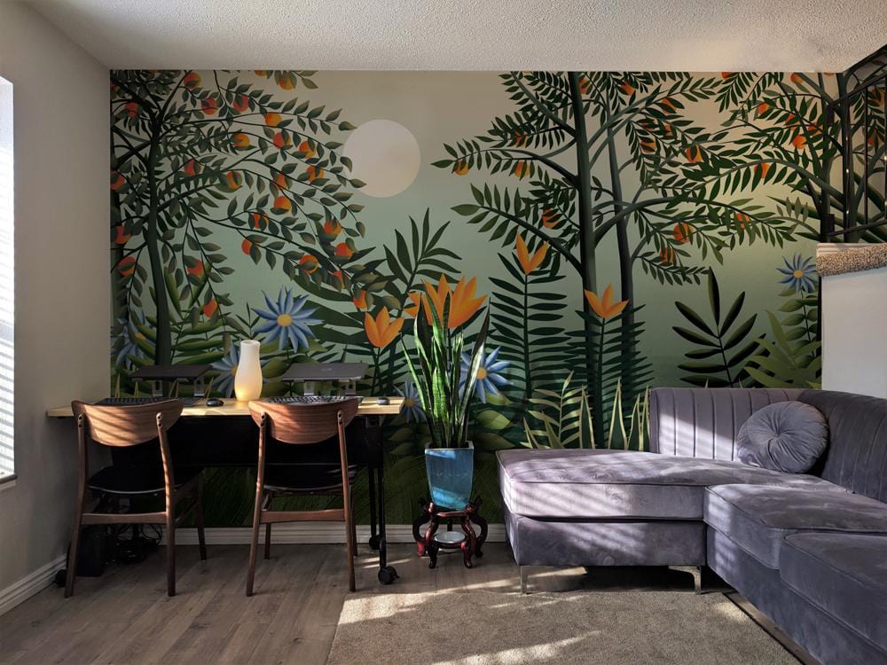 Papier peint panoramique mural bois verdoyant avec jungle, soleil, arbres et fleurs
