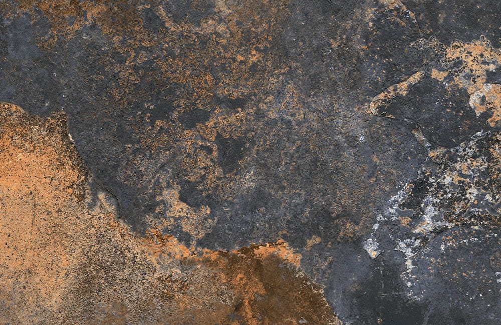 Peinture murale Cosmos en pierre sombre avec variations oranges et brunes naturelles