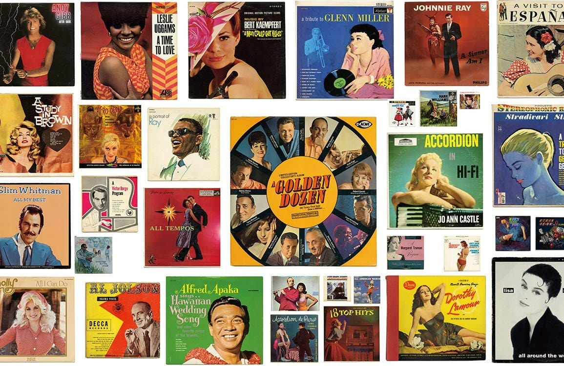 Papier peint mural avec collection de pochettes d’albums de musique classique