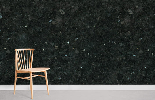 Papier peint mural de pierre cristalline scintillante avec granit vert foncé poli et éclats lumineux