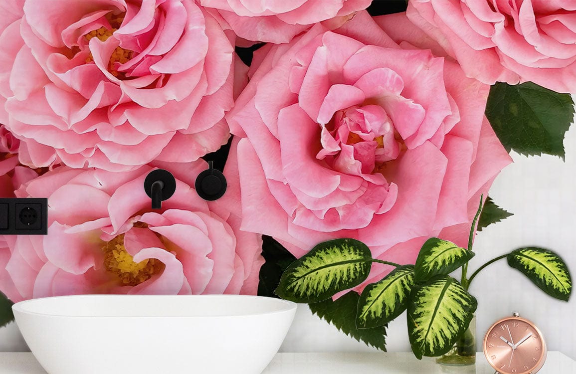 Papier peint mural avec roses roses bébé et feuilles vertes pour décoration intérieure