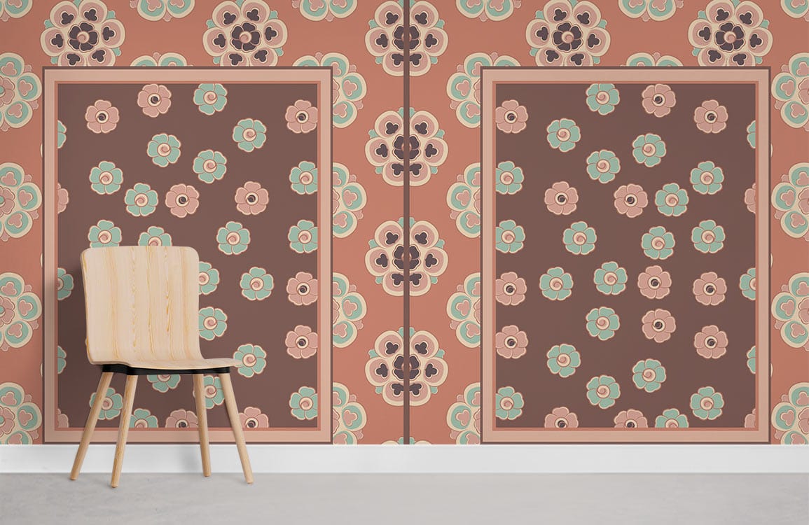 Chaise en bois marron clair avec siège noir sur papier peint mural des Années Dorées