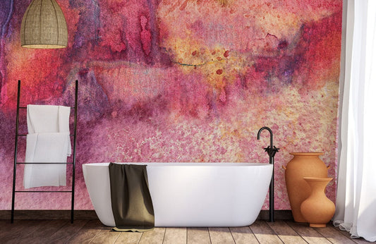Photo d’une baignoire blanche avec un towel sombre, mural effet jus pour décoration intérieure