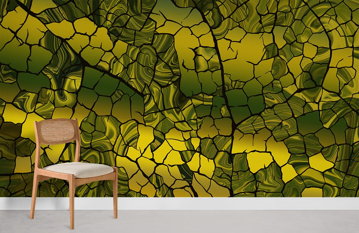 Chaise en bois clair avec dos en cannage et siège crème, idéale pour le papier peint mural effet miroir abstrait