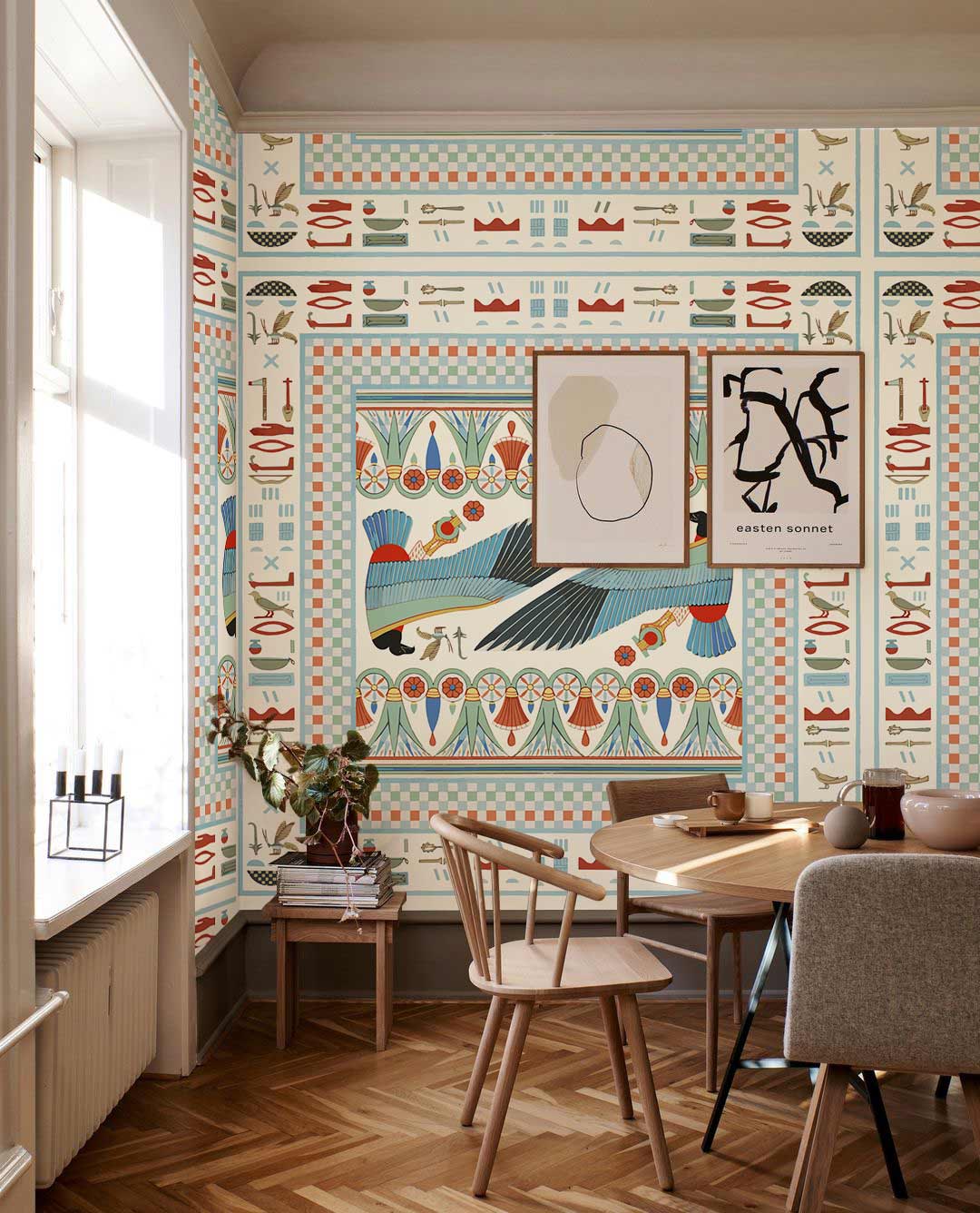 Papier peint mural Égyptien avec décoration de salle à manger et œuvres d’art