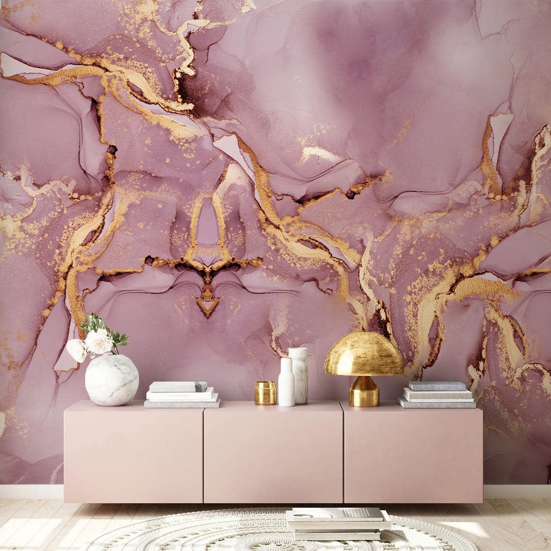 Papier peint mural marbre rose doré et moderne avec console flottante élégante