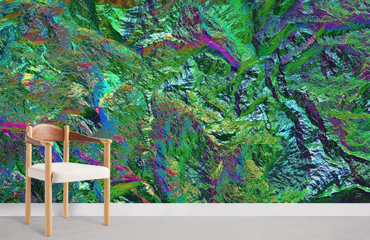 Chaise en bois clair avec siège crème, idéale pour le papier peint mural minéral vert
