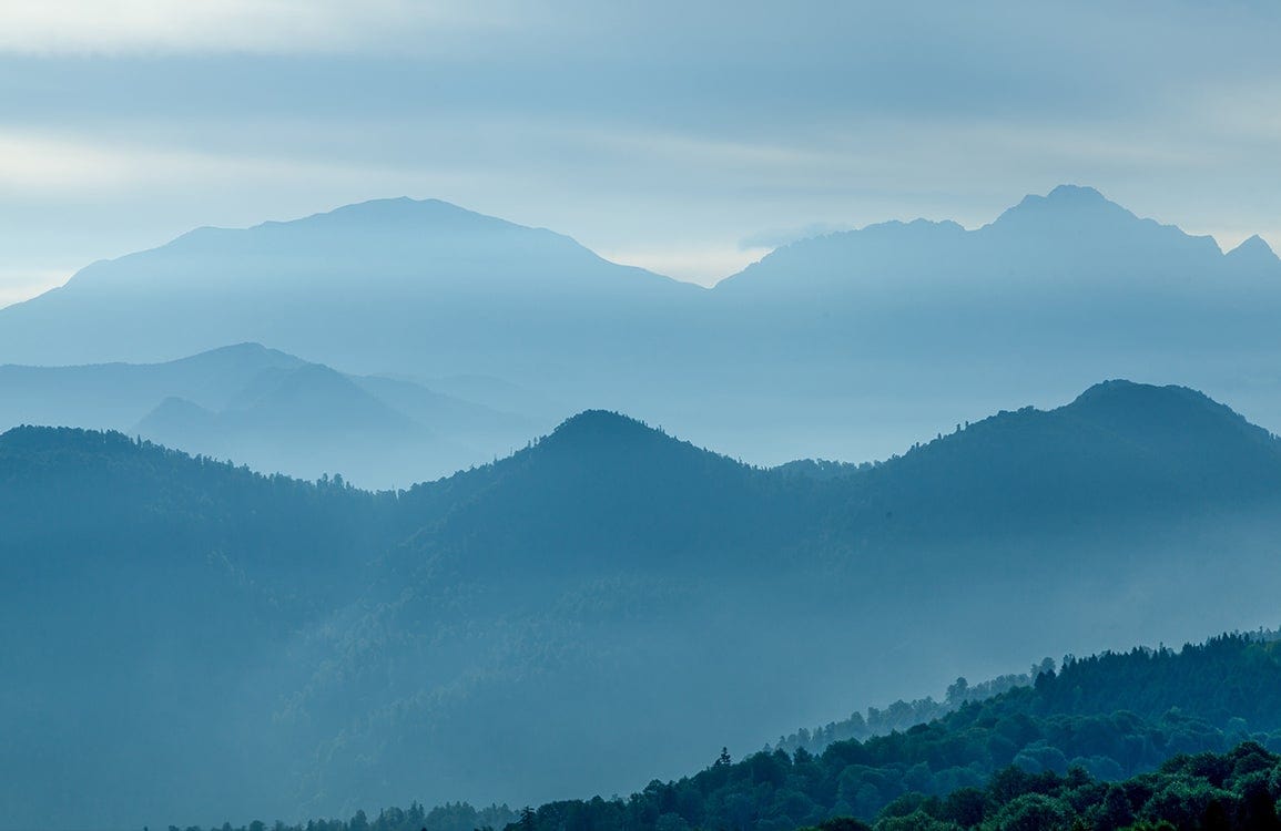 Papier Peint Mural Montagne Brumeuse Bleue - Le meilleur Papier peint panoramique Sur mesure