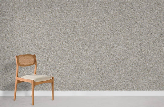 Chaise en bois marron clair avec dossier en cannage et coussin beige, idéal pour mural mosaïque gris subtil