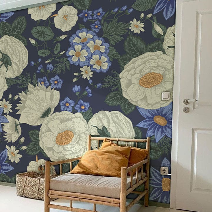 Papier peint mural motif paisley blanc avec fleurs crème et bleu sur fond bleu foncé