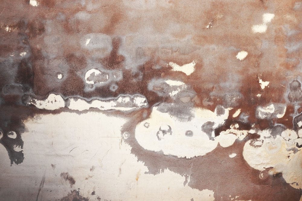 Texture de papier peint mural moucheté avec rouille, primer et métal exposé