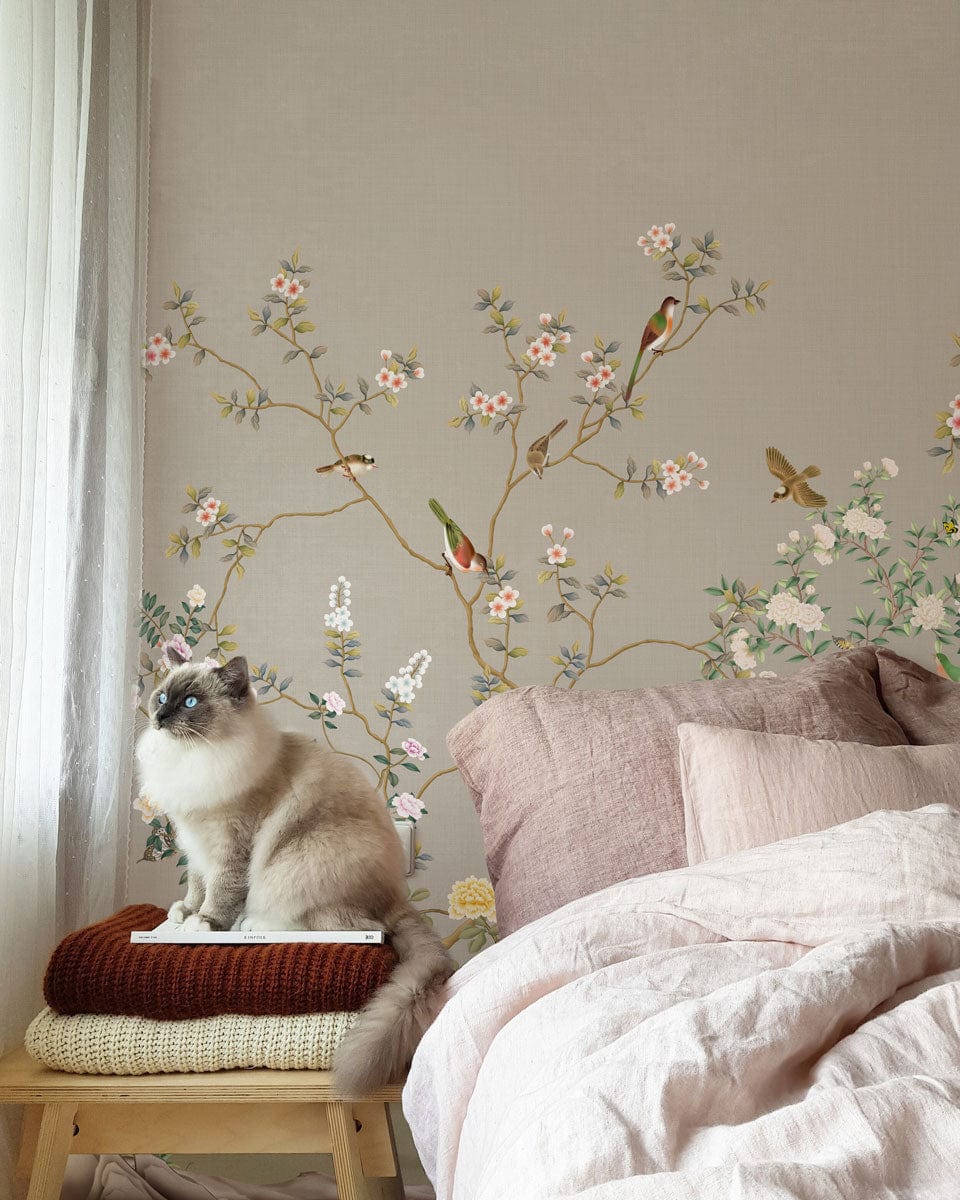 Chat fluffy aux yeux bleus sur le papier peint mural paradis vintage pour mural paradis