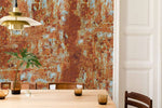 Élégance intemporelle avec papier peint mural Patine et tabouret en bois - Vignette | Mr Papier Peint