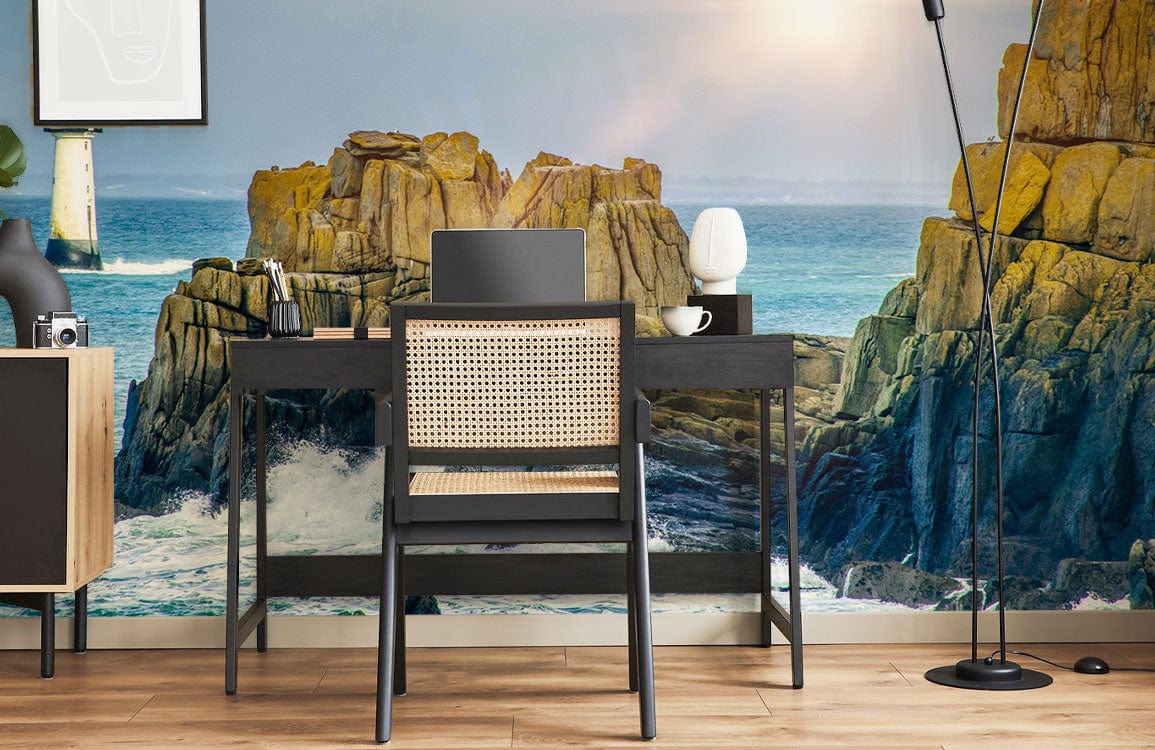 Image d’un bureau en bois noir avec chaise en rotin pour le papier peint mural phare