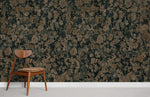 Élégance rustique avec peint mural pierre corrodée et chaise en bois - Vignette | Mr Papier Peint