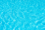 Papier peint mural piscine bleu clair vue lac ambiance sereine - Vignette | Mr Papier Peint