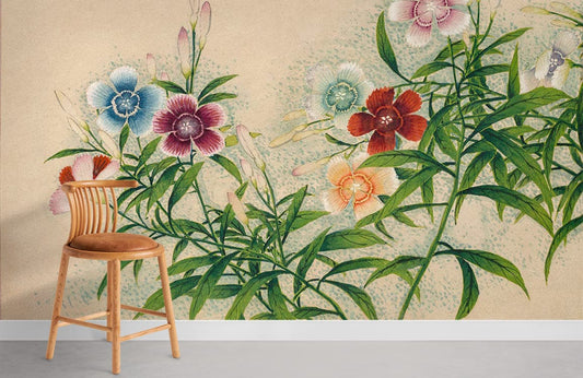 Chaise en bois avec siège en cuir marron sur le papier peint mural rose