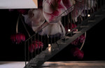 Papier peint mural rose éclat sur fond sombre moderne et mystérieux - Vignette | Mr Papier Peint