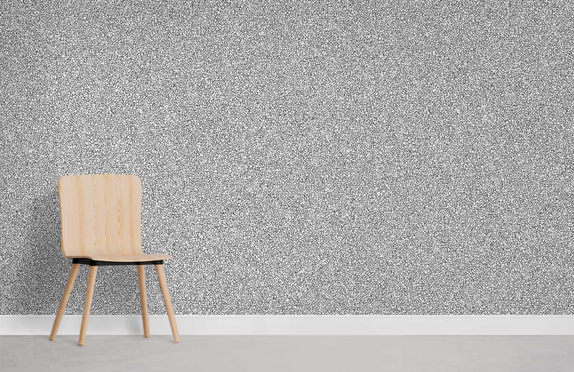 Chaise minimaliste en bois avec siège clair, parfait pour un papier peint mural texturé gris